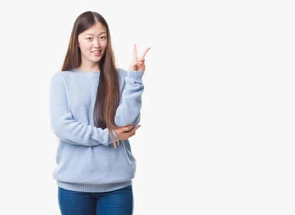 Jonge Chinese Vrouw Geïsoleerde Achtergrond Glimlachend Met Blij Gezicht Winking — Stockfoto