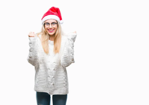 Молодая Красивая Блондинка Рождественской Шляпе Изолированном Фоне Празднует Удивление Удивление — стоковое фото