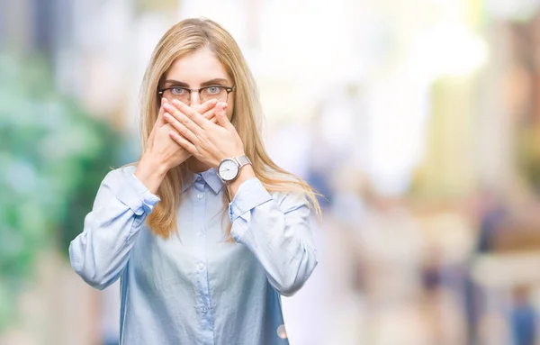 Joven Hermosa Mujer Negocios Rubia Con Gafas Sobre Fondo Aislado —  Fotos de Stock