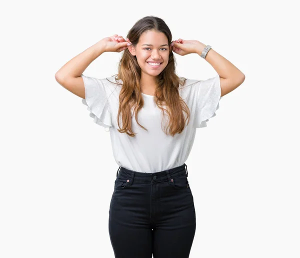 Joven Hermosa Mujer Negocios Morena Sobre Fondo Aislado Sonriendo Tirando —  Fotos de Stock