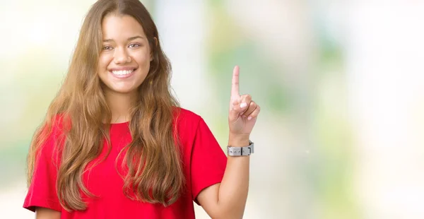 Jonge Mooie Brunette Vrouw Met Rode Shirt Geïsoleerde Achtergrond Tonen — Stockfoto