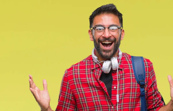 Üzerinde Kulaklık Sırt Çantası Giyiyor Yetişkin Spanyol Öğrenci Adam Deli — Stok fotoğraf