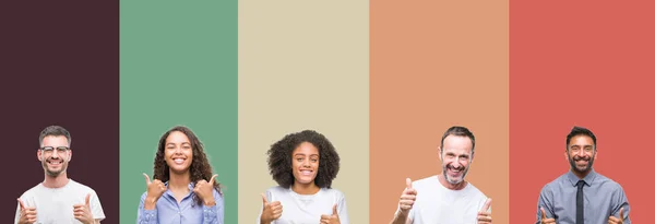 Kolaj Grup Izole Renkli Arka Plan Başarı Işareti Başparmak Gülümseyen — Stok fotoğraf