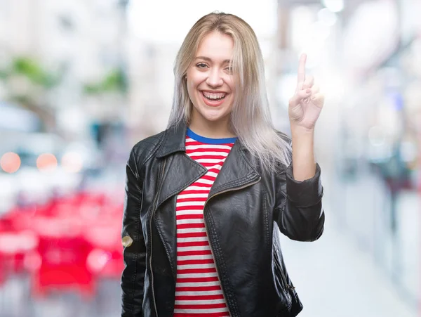 Mladá Blond Žena Nosí Černé Sako Přes Izolované Pozadí Ukazováčkem — Stock fotografie