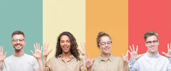 Collage Van Een Groep Mensen Geïsoleerd Kleurrijke Achtergrond Weergeven Met — Stockfoto