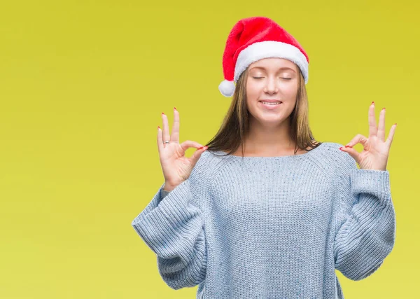 Joven Hermosa Mujer Caucásica Con Sombrero Navidad Sobre Fondo Aislado — Foto de Stock