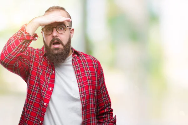 Giovane Uomo Hipster Caucasico Indossa Occhiali Sfondo Isolato Molto Felice — Foto Stock