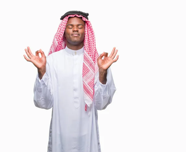 Young Arabic African Man Wearing Traditional Keffiyeh Isolated Background Relax — Stock Photo, Image