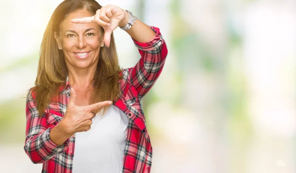 Mulher Adulta Meia Idade Vestindo Camisa Casual Sobre Fundo Isolado — Fotografia de Stock