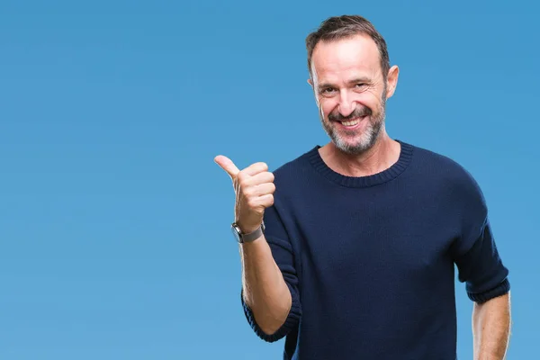 Meia Idade Hoary Sênior Homem Sobre Isolado Fundo Sorrindo Com — Fotografia de Stock