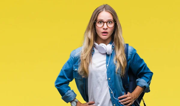 Joven Hermosa Estudiante Rubia Con Auriculares Gafas Sobre Fondo Aislado —  Fotos de Stock