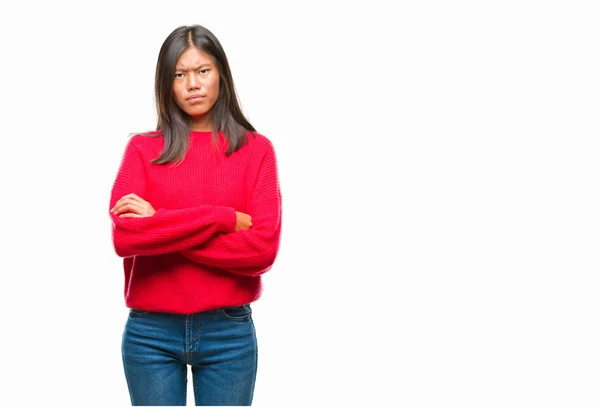 Giovane Donna Asiatica Che Indossa Maglione Invernale Sfondo Isolato Scettico — Foto Stock