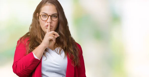 Mooi Grootte Jonge Zakenvrouw Elegante Jas Bril Dragen Geïsoleerde Achtergrond — Stockfoto