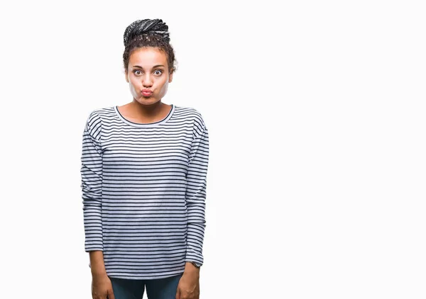 Joven Chica Afroamericana Trenzada Pelo Usando Suéter Sobre Fondo Aislado — Foto de Stock