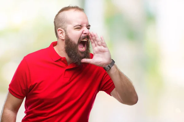 Joven Hombre Hipster Caucásico Con Camisa Roja Sobre Fondo Aislado —  Fotos de Stock