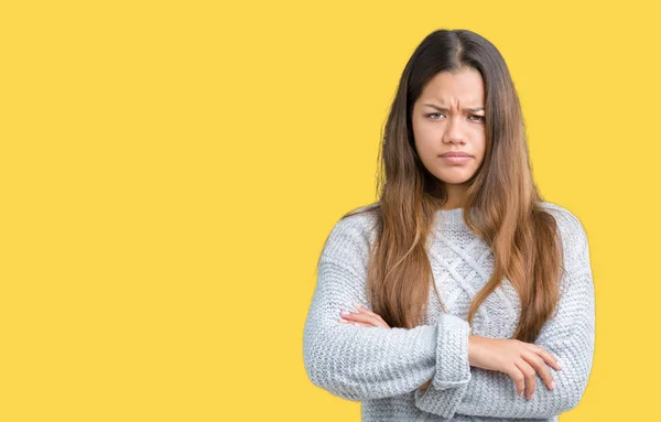 Ung Vacker Brunett Kvinna Bär Tröja Över Isolerade Bakgrund Skeptiker — Stockfoto