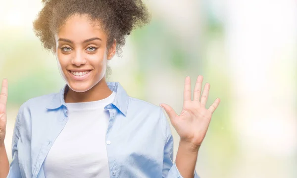 Jonge Afro Amerikaanse Vrouw Geïsoleerde Achtergrond Weergeven Met Vingers Omhoog — Stockfoto