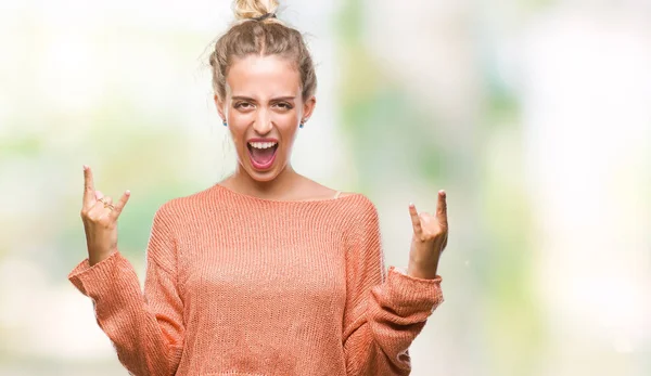 Linda Jovem Loira Sobre Fundo Isolado Gritando Com Expressão Louca — Fotografia de Stock