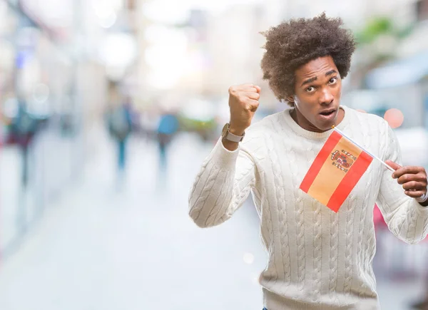 Afro American Człowiek Flaga Hiszpania Białym Tle Tło Denerwować Sfrustrowany — Zdjęcie stockowe