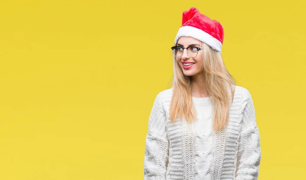 Jovem Mulher Loira Bonita Vestindo Chapéu Natal Sobre Fundo Isolado — Fotografia de Stock