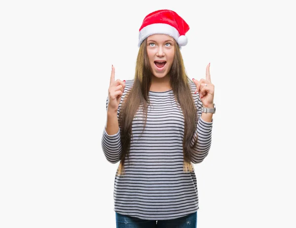 Νεαρή Όμορφη Γυναίκα Καυκάσιος Φοράει Καπέλο Χριστουγέννων Πέρα Από Απομονωμένο — Φωτογραφία Αρχείου