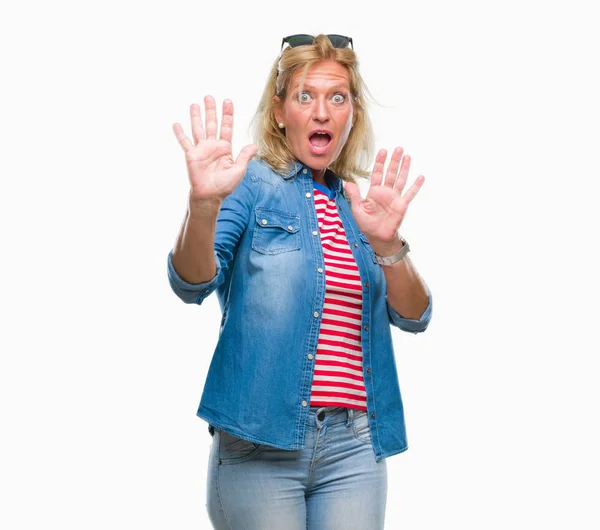 Middle Age Blonde Woman Isolated Background Afraid Terrified Fear Expression — Stock Photo, Image