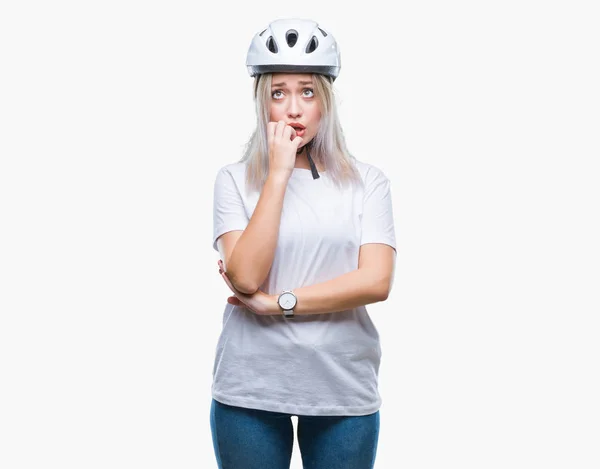 Junge Blonde Frau Mit Fahrradhelm Über Isoliertem Hintergrund Sieht Gestresst — Stockfoto