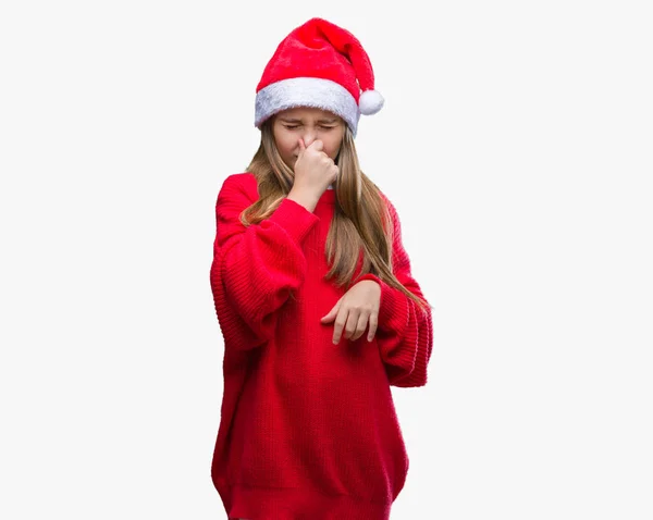 Giovane Bella Ragazza Che Indossa Cappello Natale Sfondo Isolato Odorando — Foto Stock