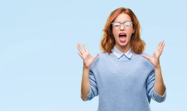 Mujer Hermosa Joven Sobre Fondo Aislado Vistiendo Suéter Invierno Celebrando — Foto de Stock