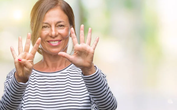 Donna Ispanica Anziana Mezza Età Sfondo Isolato Mostrando Indicando Con — Foto Stock