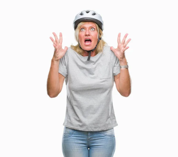 Middle Age Caucasian Cyclist Woman Wearing Safety Helmet Isolated Background — Stock Photo, Image