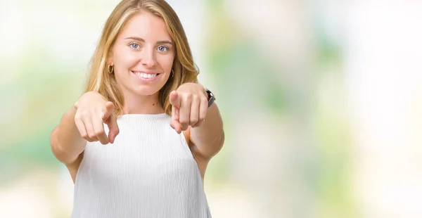 Hermosa Mujer Joven Con Gafas Sobre Fondo Aislado Sonriendo Positiva —  Fotos de Stock