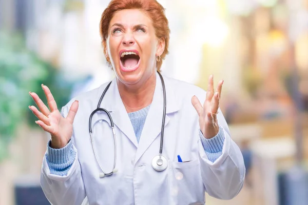 Senior Caucasian Doctor Woman Wearing Medical Uniform Isolated Background Crazy — Stock Photo, Image