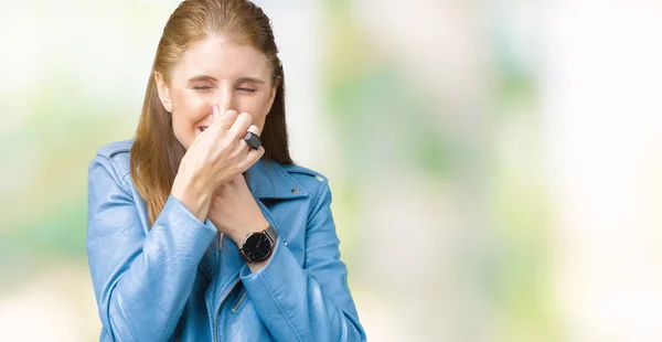 Mooie Middenleeftijd Volwassen Vrouw Dragen Van Mode Lederen Jas Geïsoleerde — Stockfoto