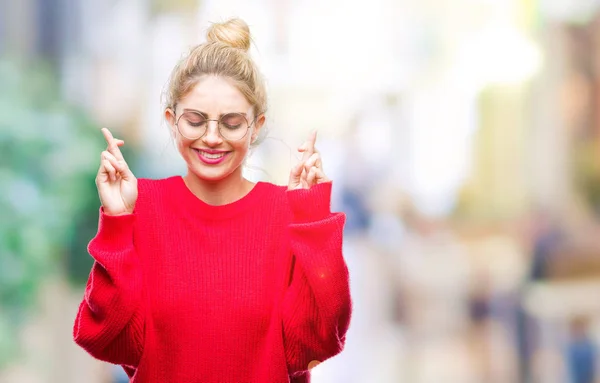 Joven Hermosa Mujer Rubia Con Suéter Rojo Gafas Sobre Fondo — Foto de Stock