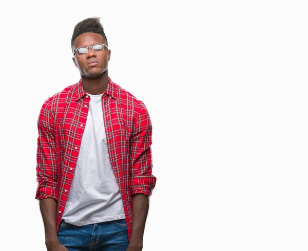 Молодий Афроамериканець Людиною Над Ізольованих Фону Серйозний Вираз Обличчя Простим — стокове фото