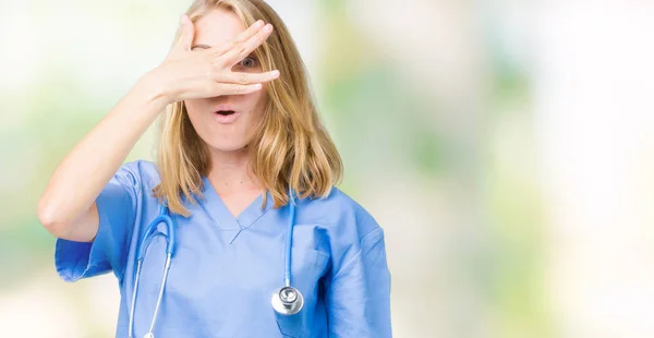 Schöne Junge Frau Mit Brille Über Isoliertem Hintergrund Lächelt Positive — Stockfoto