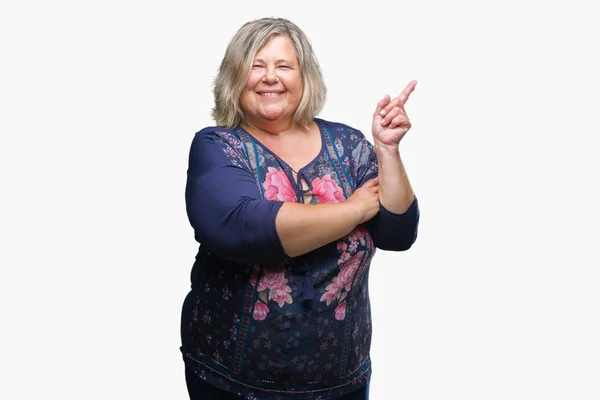Senior Size Mulher Caucasiana Sobre Fundo Isolado Com Grande Sorriso — Fotografia de Stock