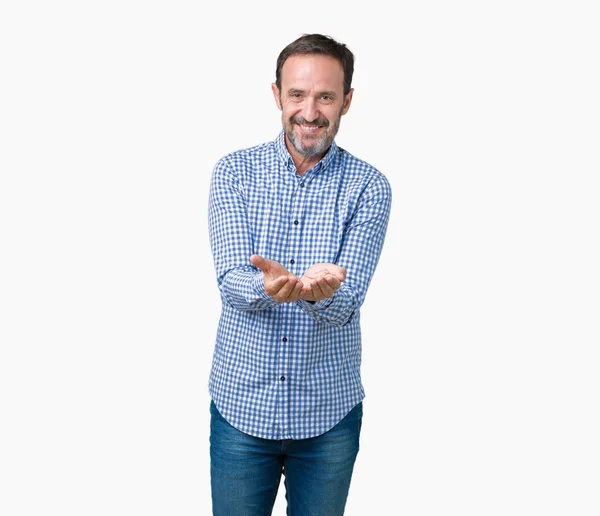 Guapo Mediana Edad Elegante Hombre Mayor Sobre Fondo Aislado Sonriendo — Foto de Stock