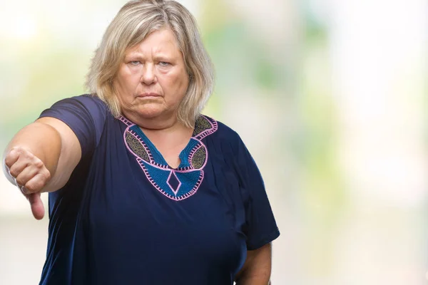 Senior Size Kaukasierin Mit Isoliertem Hintergrund Die Unglücklich Und Wütend — Stockfoto