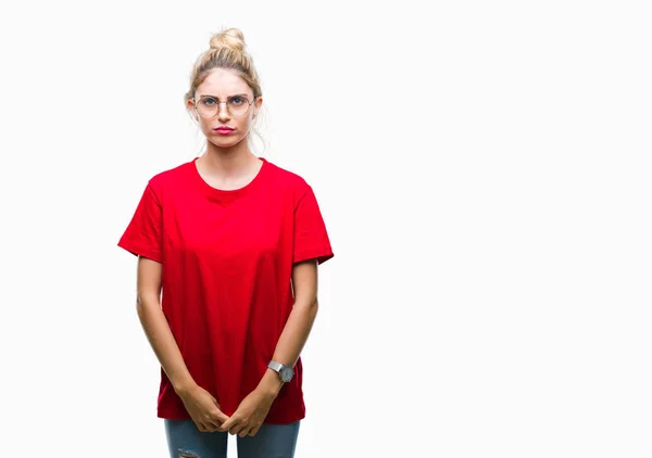 Jovem Bela Mulher Loira Vestindo Camiseta Vermelha Óculos Sobre Fundo — Fotografia de Stock