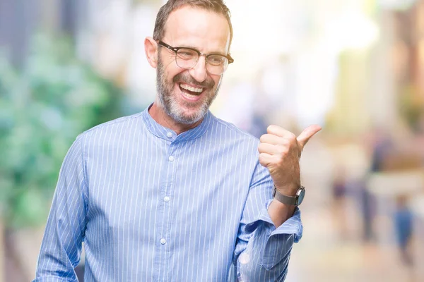 Reifer Älterer Mann Mittleren Alters Mit Brille Vor Isoliertem Hintergrund — Stockfoto