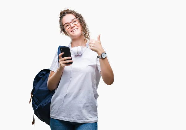 Jovem Morena Estudante Menina Vestindo Mochila Fones Ouvido Smartphone Sobre — Fotografia de Stock