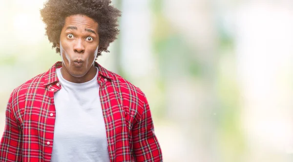 Afro Amerikaanse Man Geïsoleerde Achtergrond Maken Vis Gezicht Met Lippen — Stockfoto