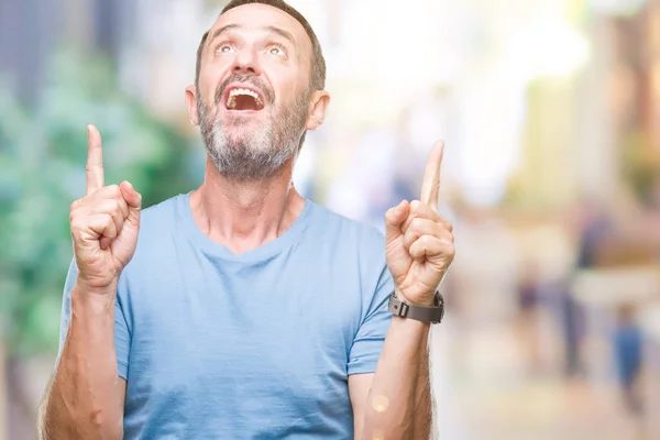 Mezza Età Hoary Uomo Anziano Sfondo Isolato Stupito Sorpreso Guardando — Foto Stock