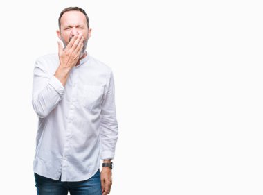 Orta yaş ağarmış komuta sizde izole arka plan üzerinde el ile ağız kapsayan yorgun esneme sıkılmış. Restless ve uyku hali.