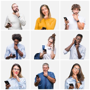 Bir grup insan izole arka plan ciddi bir yüz düşünme hakkında soru, çok karışık bir fikir üzerinde smartphone kullanarak kolaj