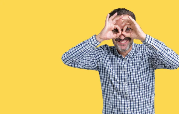 Guapo Mediana Edad Elegante Hombre Mayor Con Gafas Sobre Fondo —  Fotos de Stock