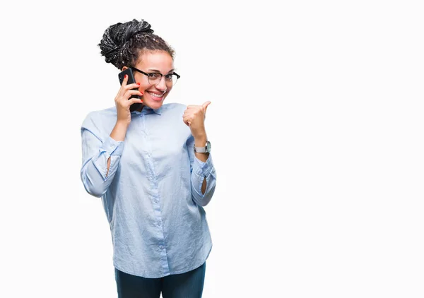 Joven Chica Negocios Afroamericana Trenzado Pelo Mostrando Llamando Usando Teléfono — Foto de Stock