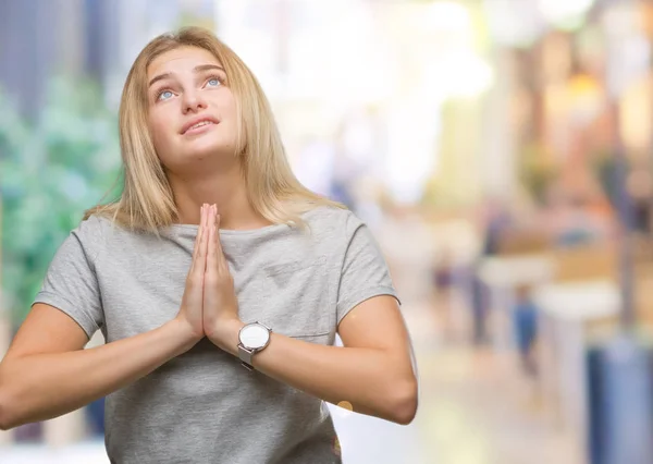 Mujer Caucásica Joven Sobre Fondo Aislado Mendigando Orando Con Las — Foto de Stock